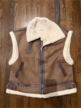 Moon River MEDIUM Shearling-Lined Brown Vest